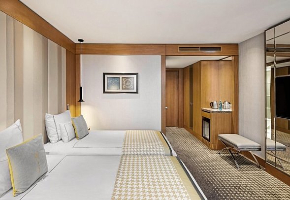 TITANIC Chaussee Berlin