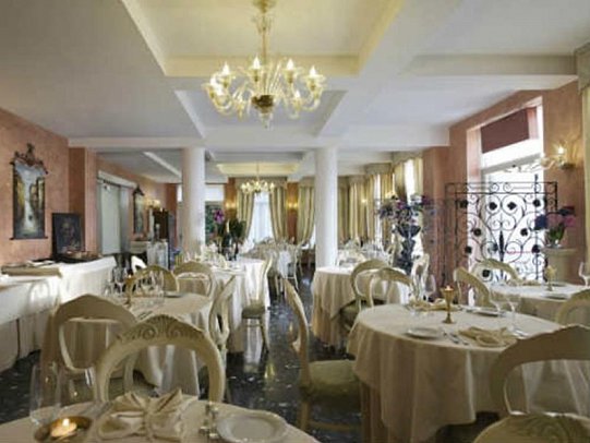 Viktoria Palace Hotel