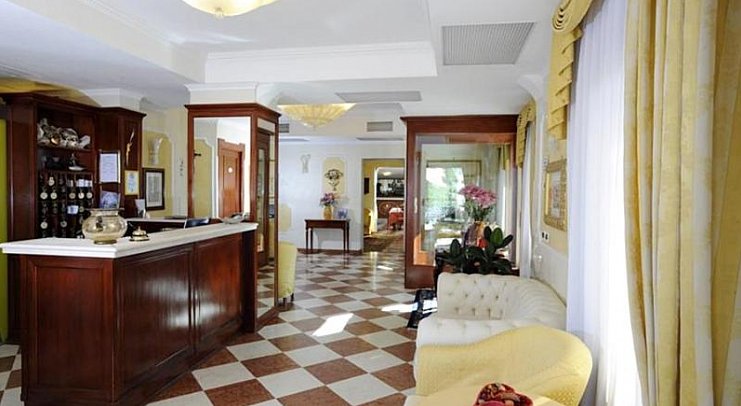 Russo Palace