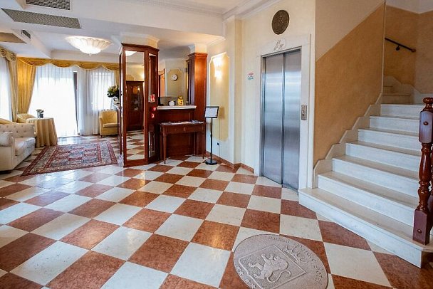 Russo Palace