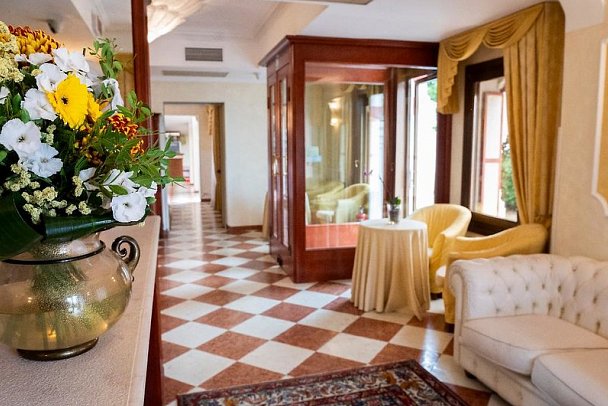 Russo Palace