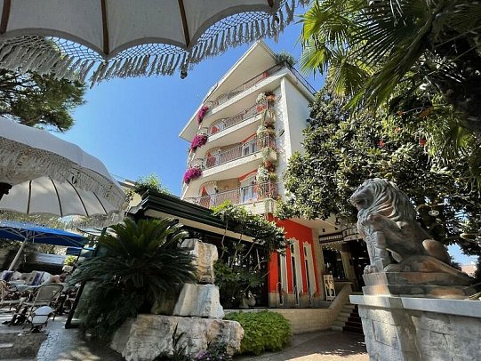 Milton Boutique Hotel