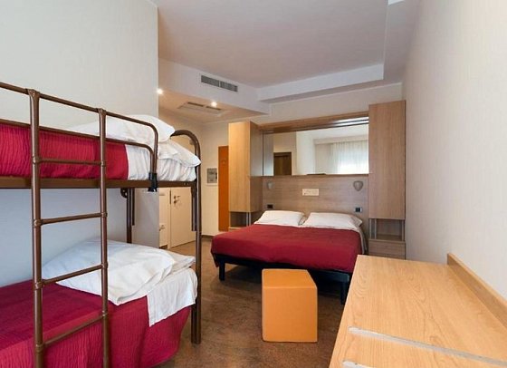 Hotel Mediterraneo