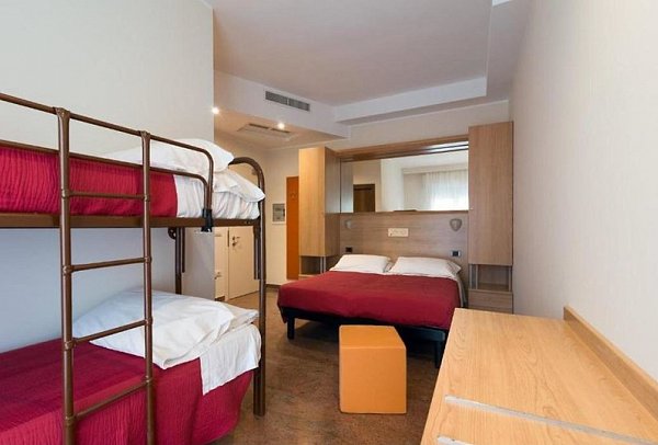 Hotel Mediterraneo