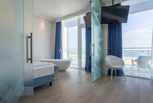 Hotel Mediterraneo