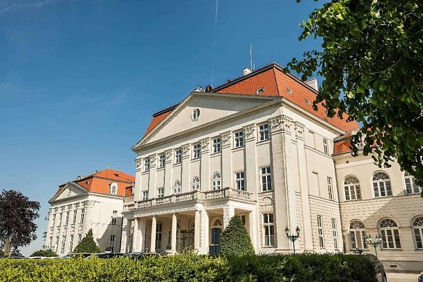 Austria Trend Schloss Wilhelminenberg