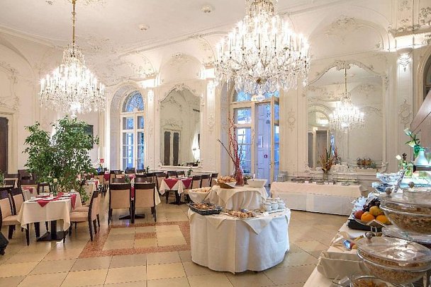 Austria Trend Schloss Wilhelminenberg