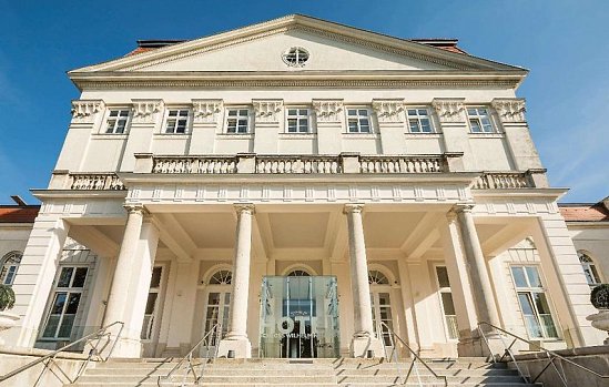 Austria Trend Schloss Wilhelminenberg