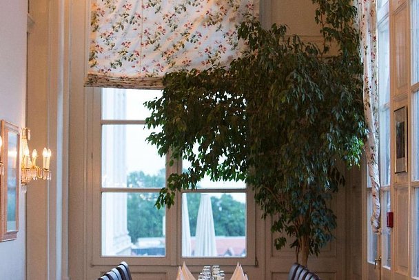 Austria Trend Schloss Wilhelminenberg