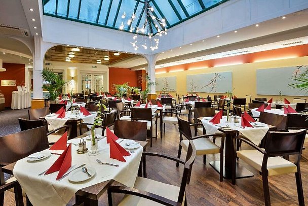 Austria Trend Hotel Ananas
