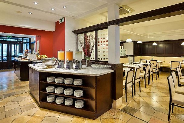 Austria Trend Hotel Ananas