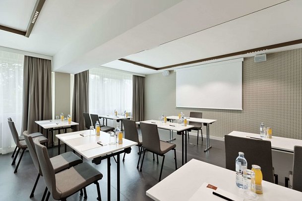 Austria Trend Hotel Bosei ab 11/26 DoubleTree by Hilton Vienna Bosei