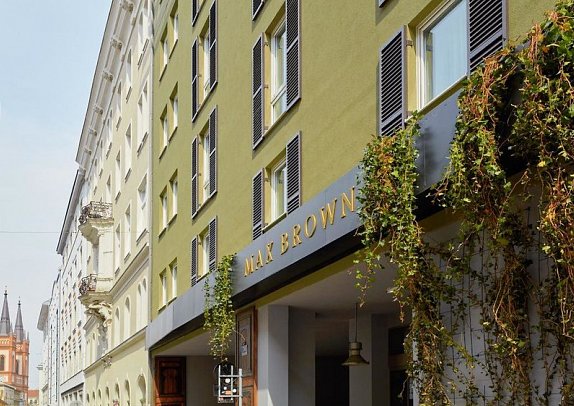 Max Brown Hotel 7th District