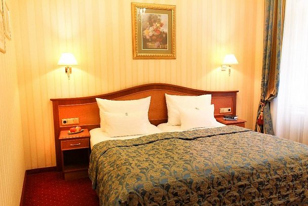 Opera Suites