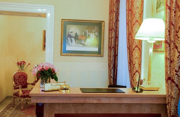 Opera Suites