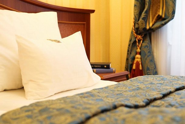Opera Suites