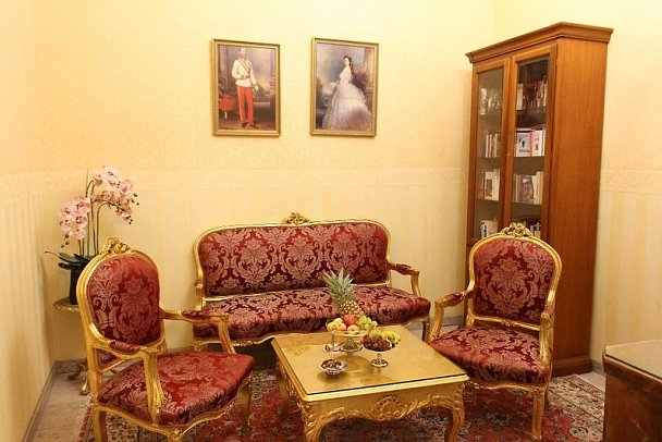 Opera Suites