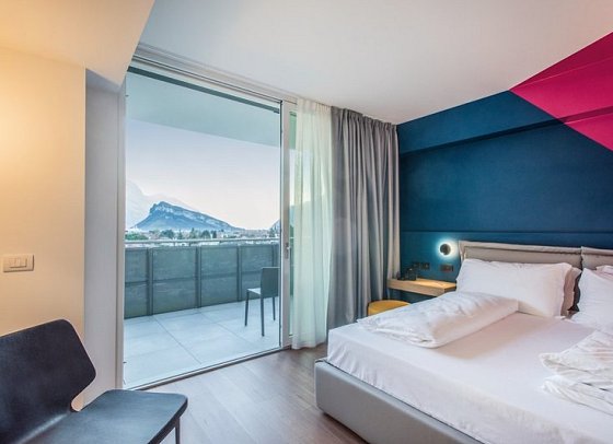 Hoody Active & Happiness Hotel
