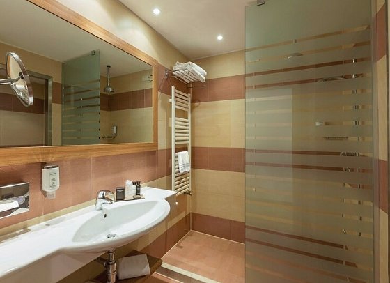 Leonardo Hotel Lago di Garda - Wellness and Spa
