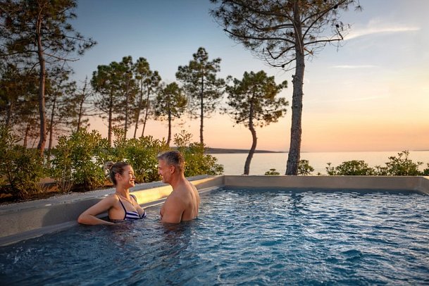 Glamping Villas & Holiday Homes Avalona