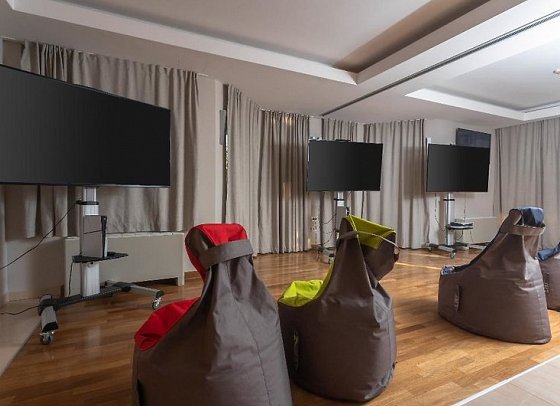 La Luna Hotel