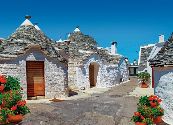 Autotour Apulien & Kalabrien entdecken - Typische Trulli in Alberobello