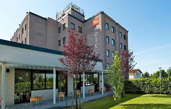 ibis Florence Prato East