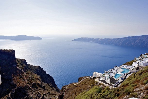 Grace Hotel, Auberge Collection