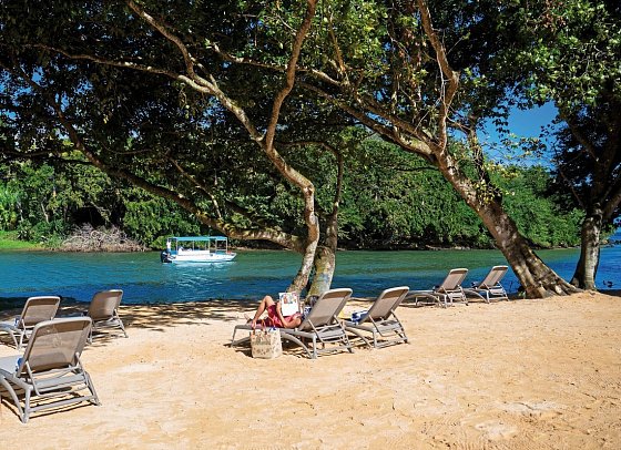 Ocean’s Creek Beach Hotel Mauritius