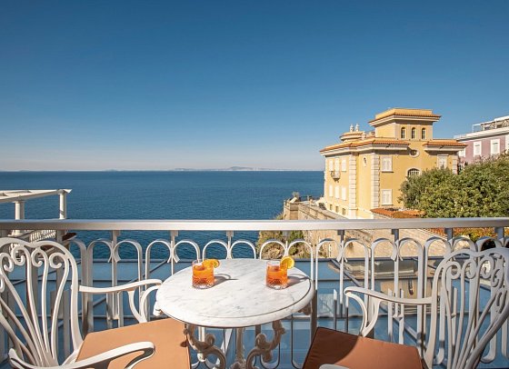 Corallo Sorrento - Blick Doppelzimmer Superior Meerblick (Zimmercodierung DSM)