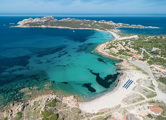 Mangia's Santa Teresa Sardinia, Curio Collection by Hilton