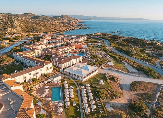Mangia's Santa Teresa Sardinia, Curio Collection by Hilton