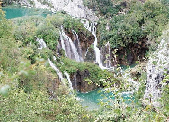 Schillernde Inselwelt und brillante Naturschönheiten - Plitvicer Seen
