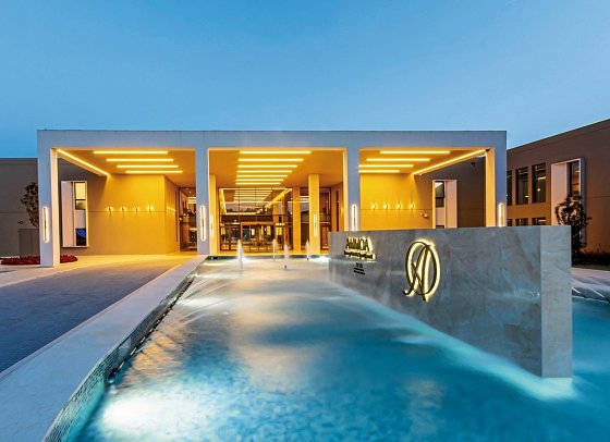 Ammoa Luxury Hotel & Spa Resort