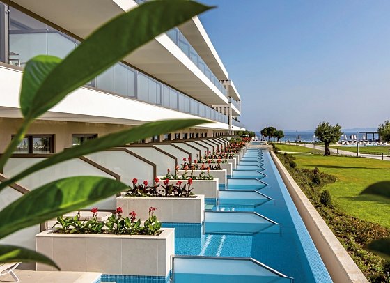 Ammoa Luxury Hotel & Spa Resort