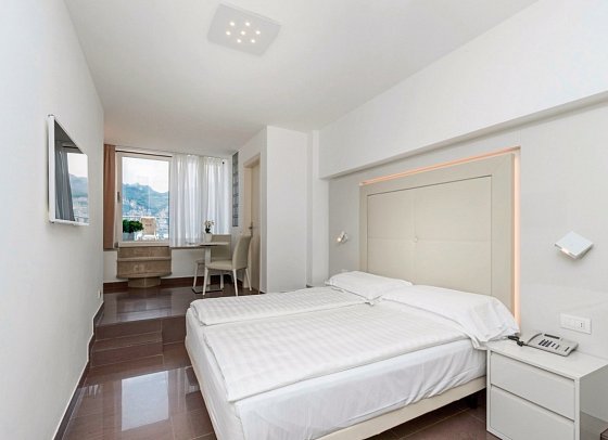 Vega - Doppelzimmer Seeblick Erdgeschoss (Zimmercodierung D1I)