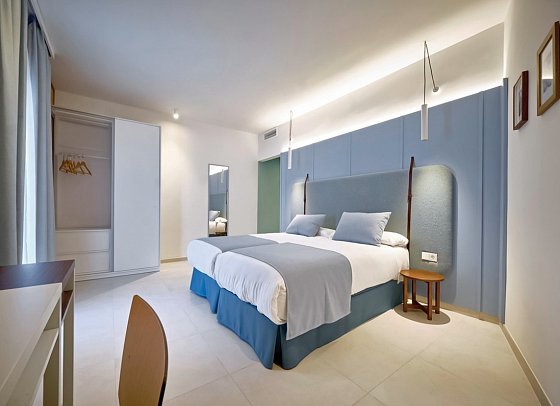 Hotel Gran Sol - Wohnbeispiel Doppelzimmer seitl. Meerblick (Zimmercodierung DBN)