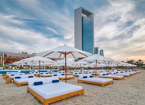 Stopover Programm Abu Dhabi Kompakt - Radisson Blu Hotel & Resort Abu Dhabi Corniche - Strand