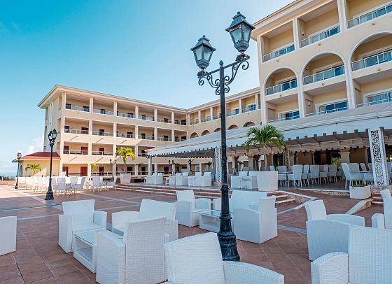 Eurostars Grand Cayacoa