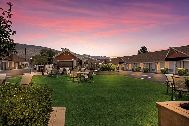 Best Western Plus Frontier Motel