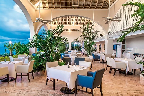 Fairmont Royal Pavilion