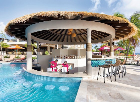 O2 Beach Club & Spa