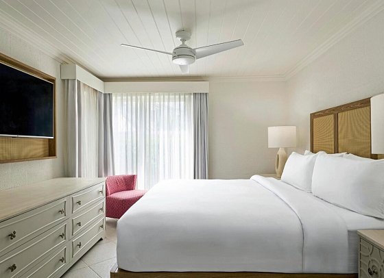 Treasure Beach Art Hotel, An Autograph Collection All-Inclusive Resort - Wohnbeispiel Pool/Gardenview One Bedroom Suite (Zimmercodierung UBG)