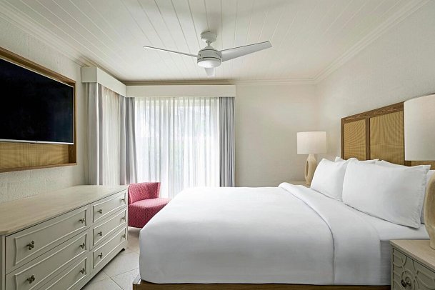 Treasure Beach Art Hotel, An Autograph Collection All-Inclusive Resort - Wohnbeispiel Pool/Gardenview One Bedroom Suite (Zimmercodierung UBG)