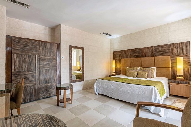 Island Inn - Wohnbeispiel Superior Poolside (Zimmercodierung US1)