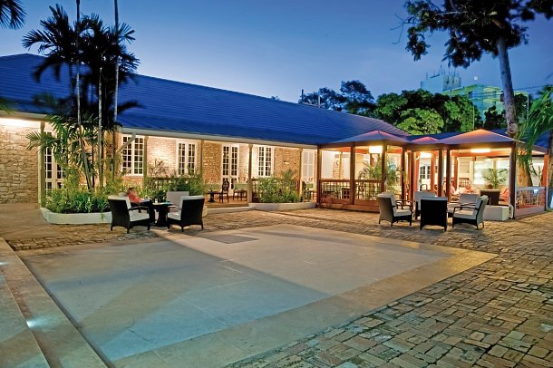 Island Inn