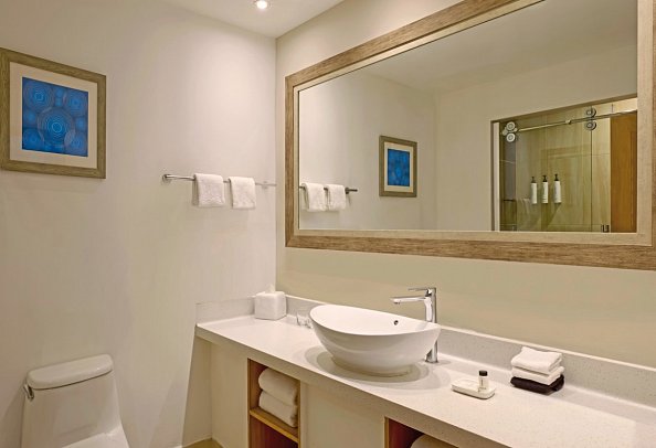 Waves Hotel & Spa Barbados An Autograph Collection All-Inclusive Resort - Badbeispiel (Zimmercodierungen UBO & JBO)