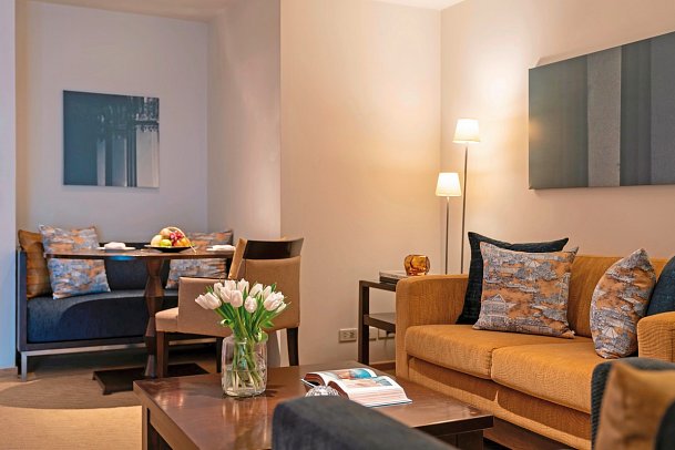 Tower Club at Lebua - Wohnbeispiel Tower Club Suite River View with Lounge (Zimmercodierung WL2)