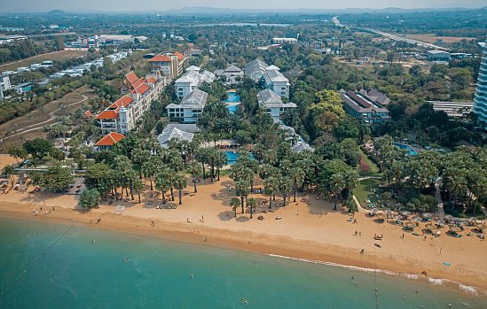 Ravindra Beach Resort & Spa