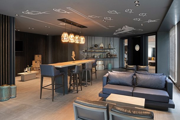 Cross Pattaya Pratamnak